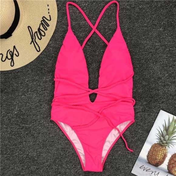 Other - ❤️ 2 for $20 SALE❤️ Deep V Swimsuit with push up caps